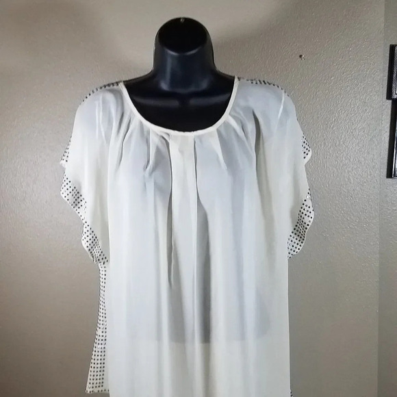 women's top - Picture 4 of 5